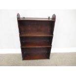 A Regency mahogany small three tier Waterfall Wall Shelf with reeded detail, 18 x 28in High