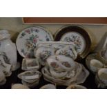 A Tray Containing Large Quantity of Aynsley Pembroke Pattern Plates, Dishes, Pin Dishes, Trays etc