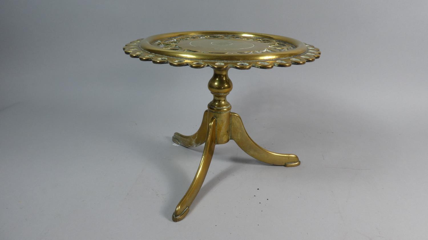 A Heavy Pierced Brass Circular Kettle Stand with Tripod Support, 27cm Diameter - Image 2 of 2