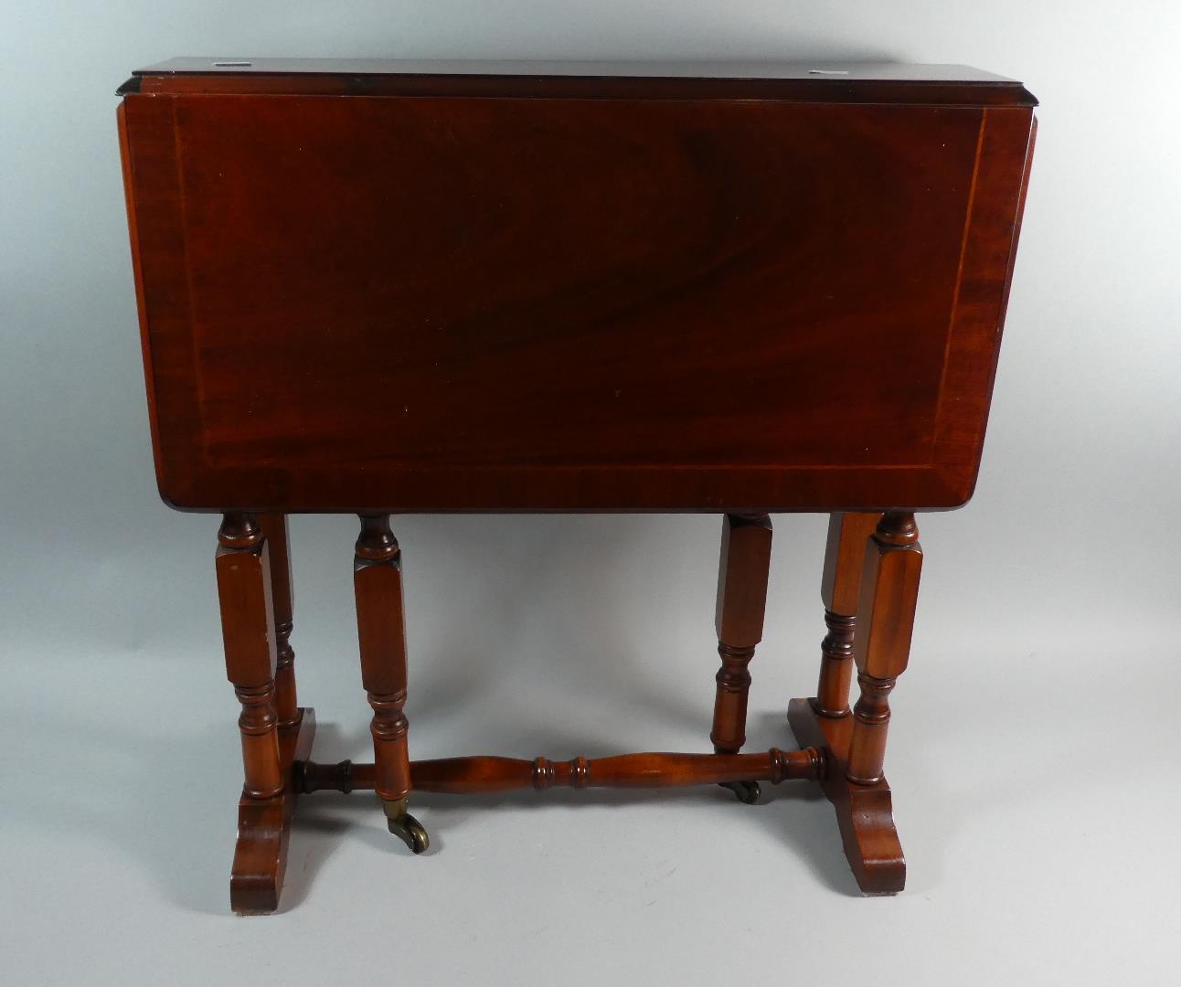 A Reproduction Mahognay Drop Leaf Sutherland Table with Shell Decoration, 54cm Wide