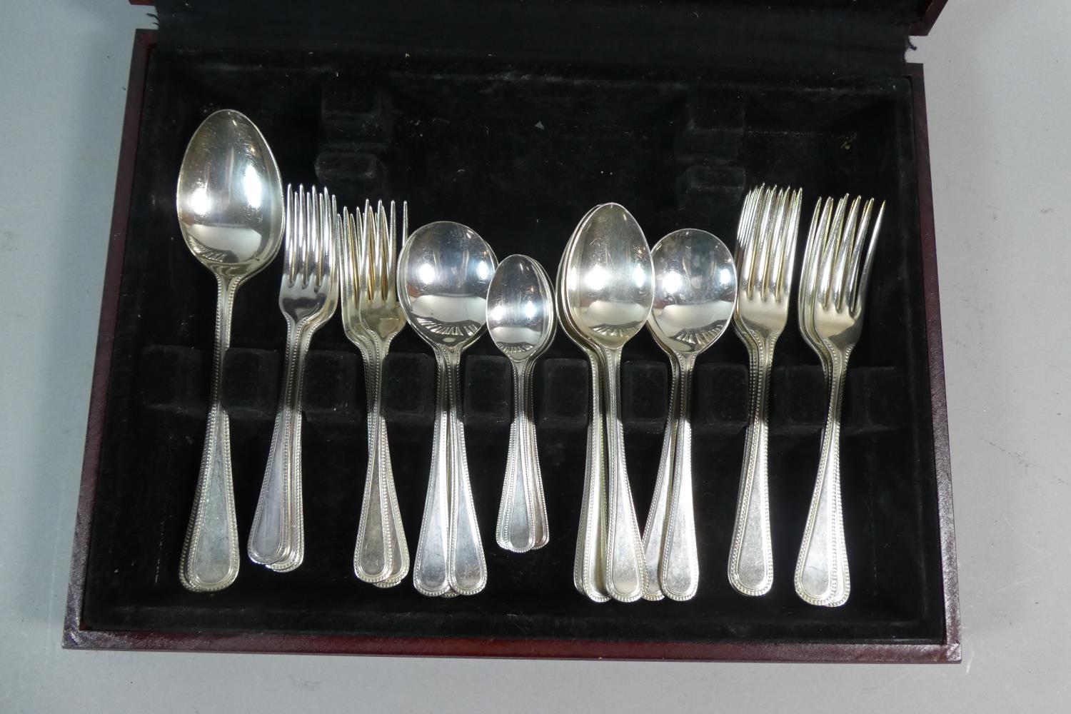 A Mid/Late 20th Century Silver Plated Canteen of Cutlery by Sanders & Bowers of Sheffield - Image 3 of 5