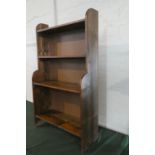 An Edwardian Four Shelf Waterfall Bookcase in Stained Pine, 60cm Wide