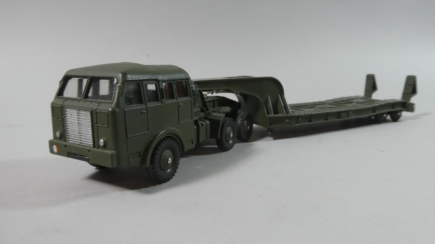 A French Boxed Dinky Supertoys Tracteur Berliet (Avec Glaces) etc Semi-Remorque Porte-Char No 890 - Image 2 of 4