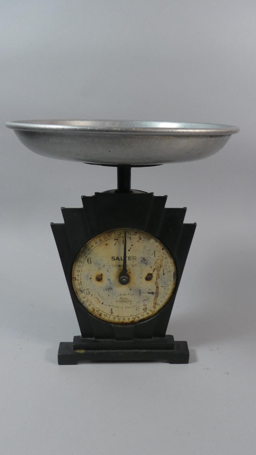 A Vintage Salters Household Scale, No.33, 28.5cm High