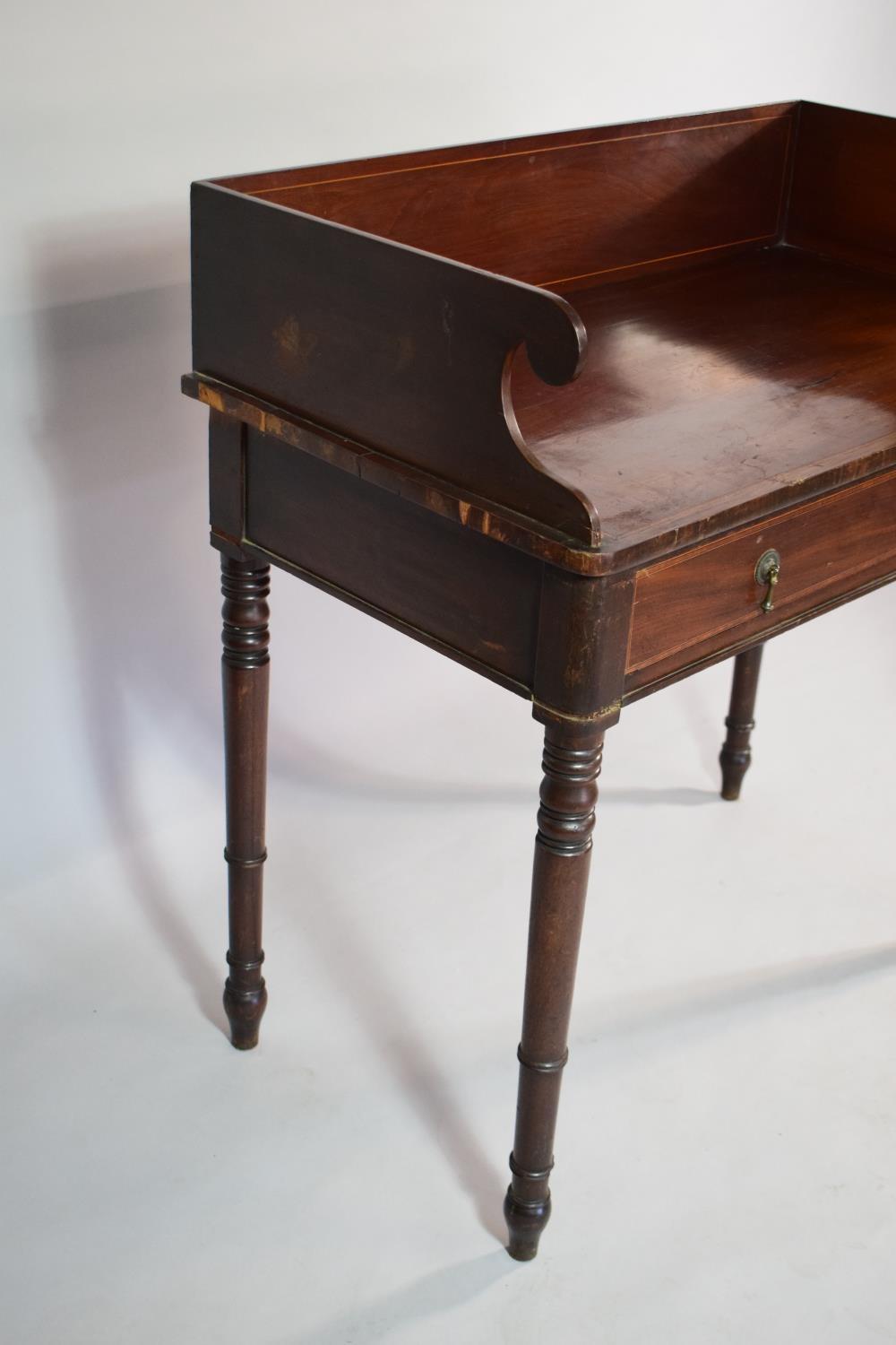 A 19th Century Mahogany Washstand with Carved Raised Gallery and Set on Turned Wooden Legs having - Image 3 of 5