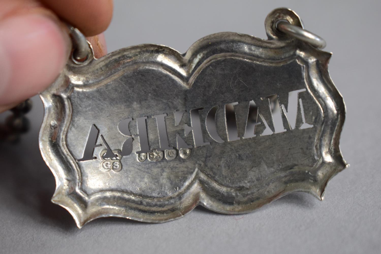 A Victorian Silver Decanter Label for Maderia, London 1854 - Image 3 of 3