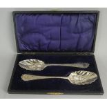 A Pair of Cased Silver Berry Spoons, London 1841 and 1844, 117g