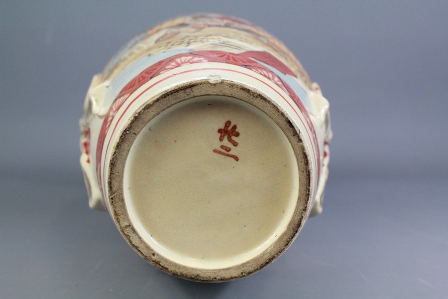 An Early 20th Century Japanese Satsuma Vase - Image 4 of 4