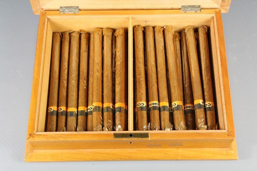 A Hand Crafted Box containing Cuban Cigars - Image 3 of 3