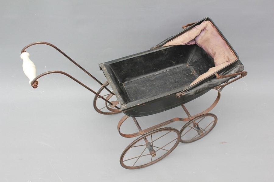 Victorian Doll's Pram - Image 2 of 2