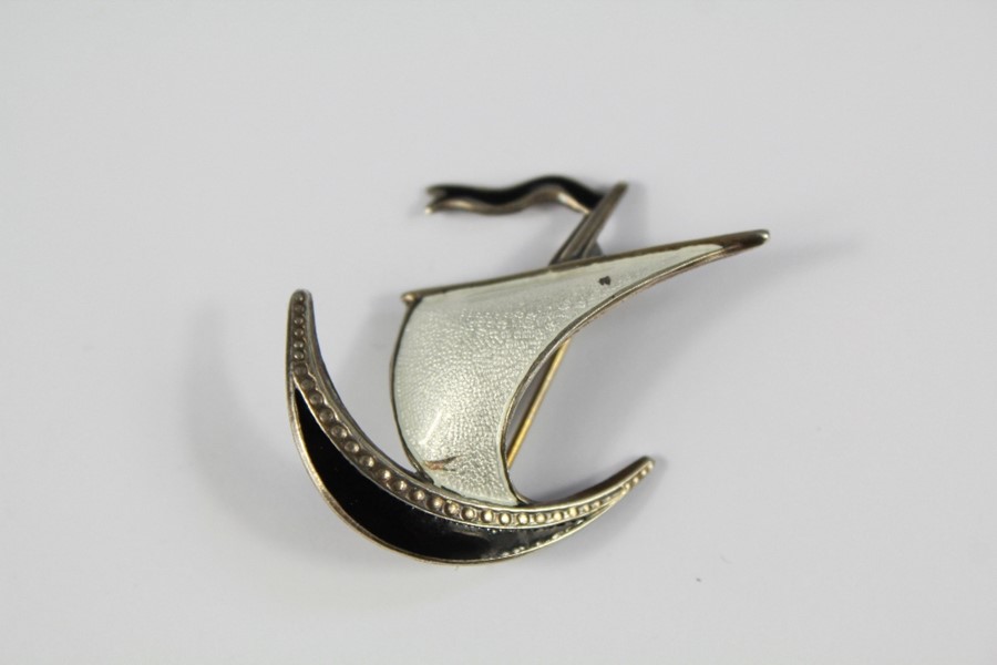 Scandinavian Silver and Enamel Yacht Brooch - Image 2 of 3