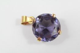 A 9ct Gold Amethyst Pendant