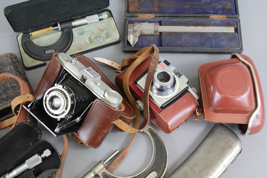 A Quantity of Vintage Camera's - Image 4 of 4