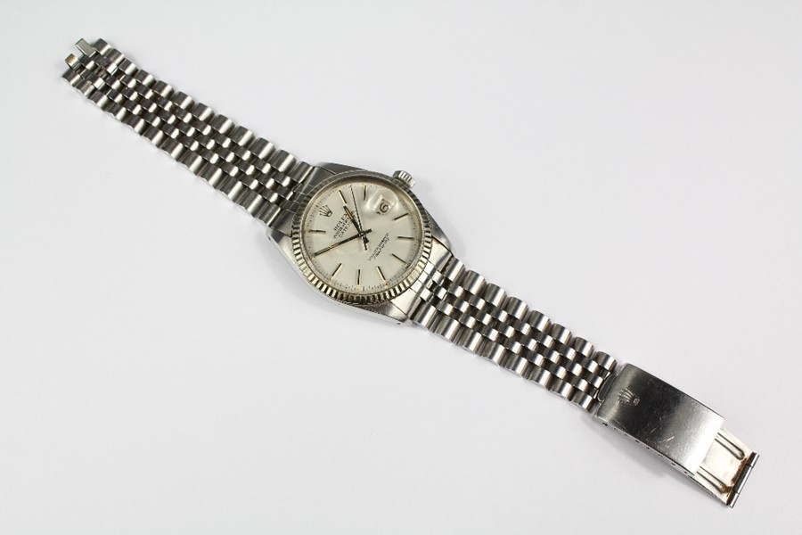 A Gentleman's Vintage Stainless Steel Rolex Oyster Wrist-watch