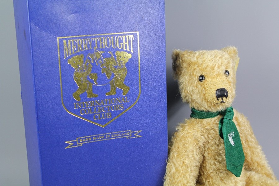 A Merrythought Caernarfon Growler Teddy Bear - Image 2 of 2