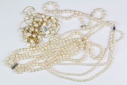 White Fresh Water Pearl Necklaces