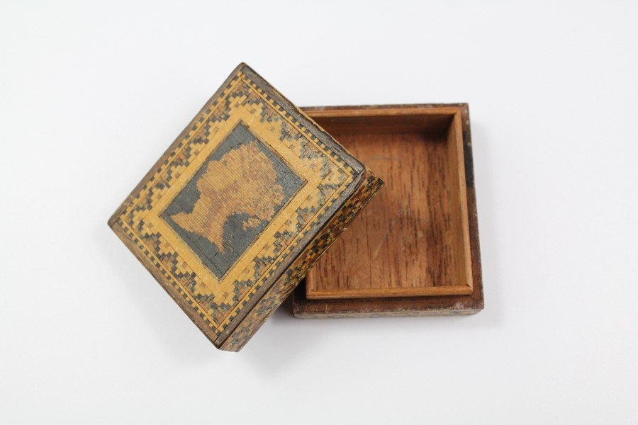 A Victorian Tunbridge-ware Stamp Box - Image 4 of 4