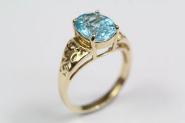 A 9ct Yellow Gold Blue Stone Ring