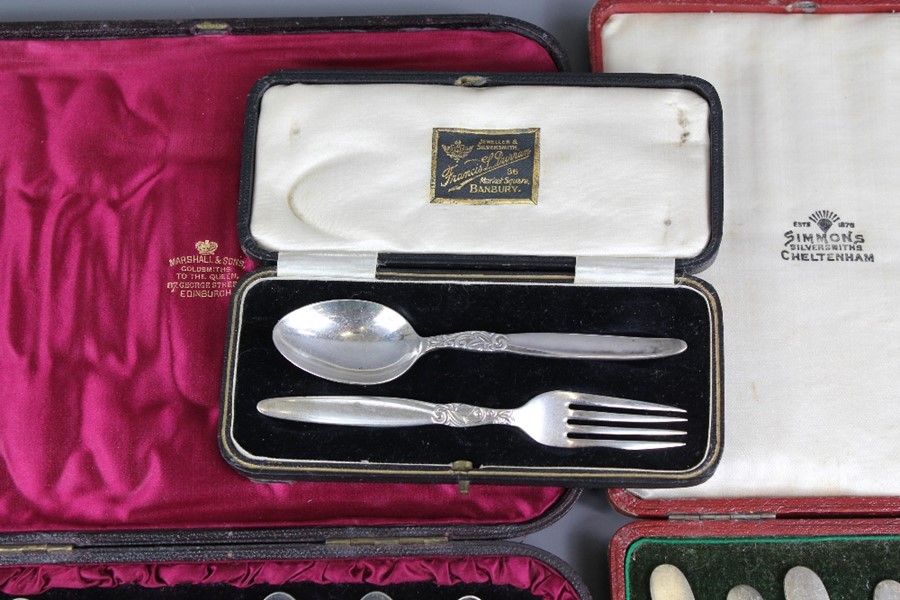 A Victorian Silver Tea Spoon Set - Image 4 of 4