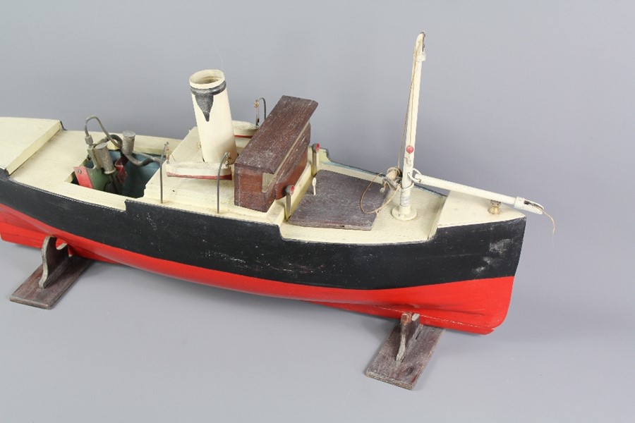 A Vintage Steam Pond Tug Boat - Image 2 of 4