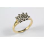 A Lady's 18ct Yellow Gold Diamond Ring