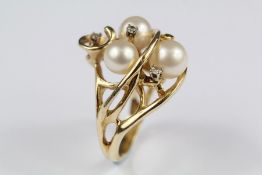 14ct Yellow Gold Cultured Pearl and Diamond Ring