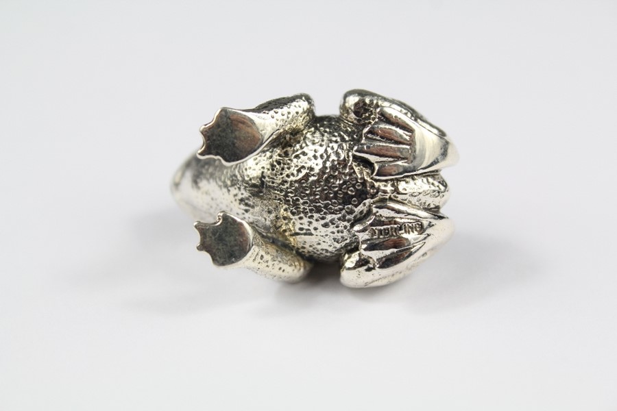 A Silver Frog Pin Cushion - Image 3 of 3