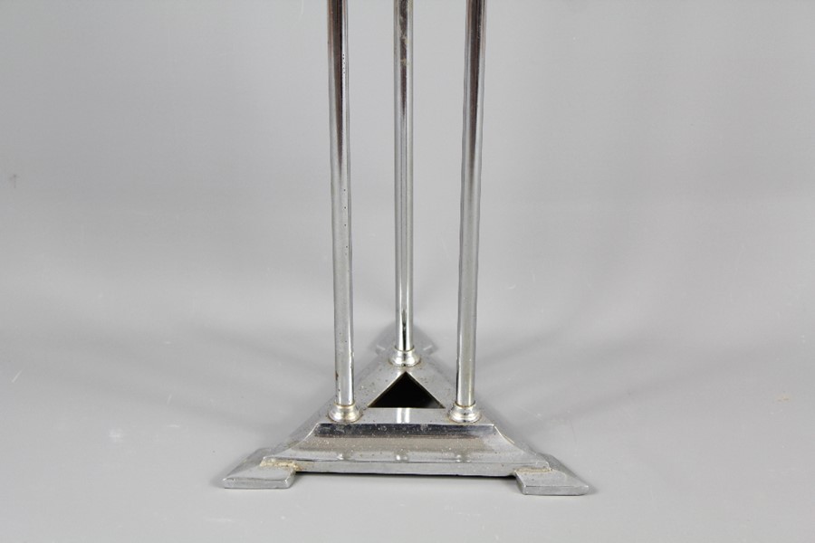 An Art Deco Chrome Dental Stand - Bild 2 aus 2