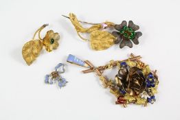Antique 9ct Gold and Enamel Floral Pendant