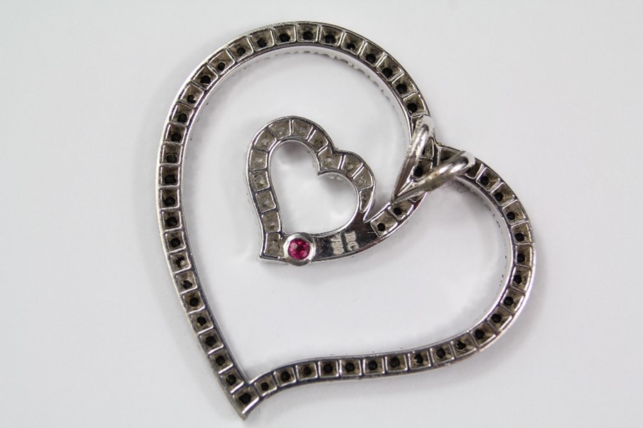 Roberto Coin - 18ct White Gold and Diamond Heart Pendant - Image 2 of 2