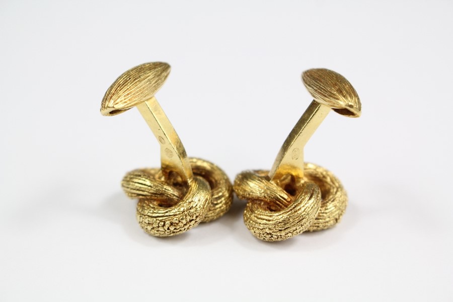 A Pair of 18ct Gold Gentleman's Continental Yellow Gold Knot Cufflinks - Image 3 of 4