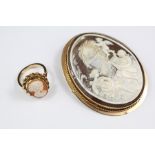 A Lady's 9ct Gold Shell Cameo Pendant Brooch