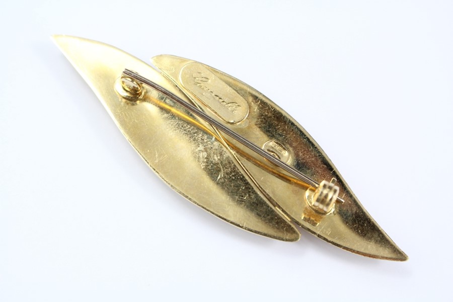 An Italia 18ct Yellow Gold Leaf Brooch - Image 4 of 4