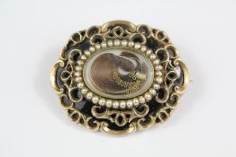 Antique 9ct Yellow Gold and Seed Pearl Victorian Mourning Pendant Brooch