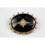 A Victorian 14/15ct Yellow Gold and Black Enamel Mourning Brooch