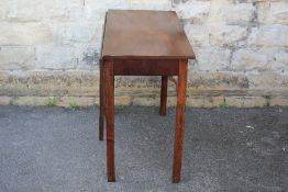 An Antique Mahogany Single Drop-leaf Table