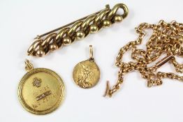 Miscellaneous Gold Circular Pendant