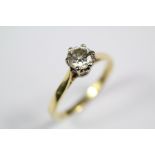A Vintage 18ct Yellow Gold Solitaire Diamond Ring