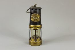 Thomas & Williams Ltd Miner's Lamp