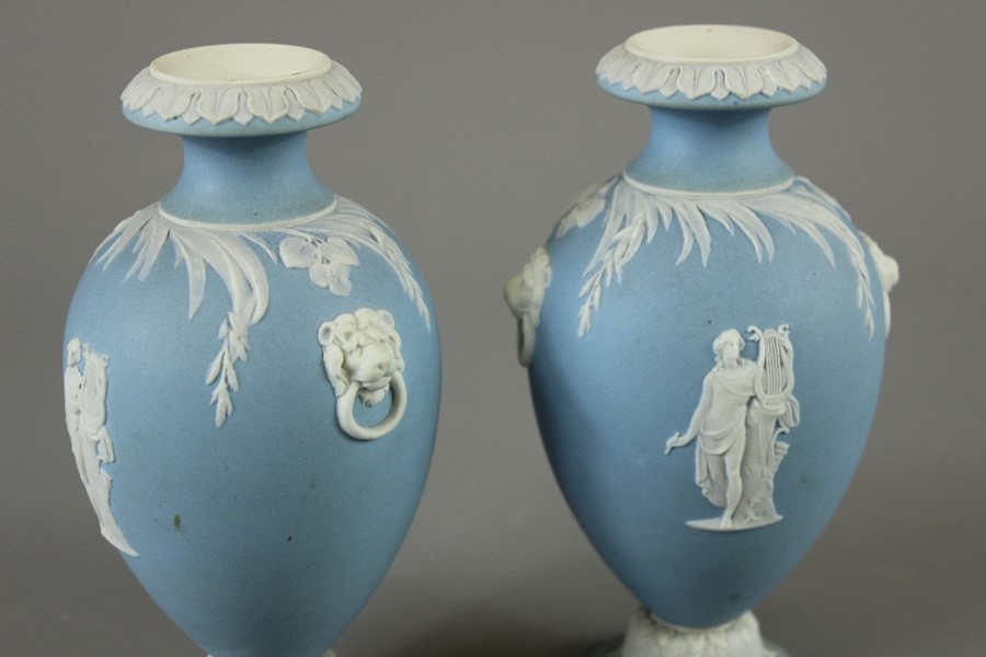 A Pair of Wedgwood Urns - Image 2 of 5