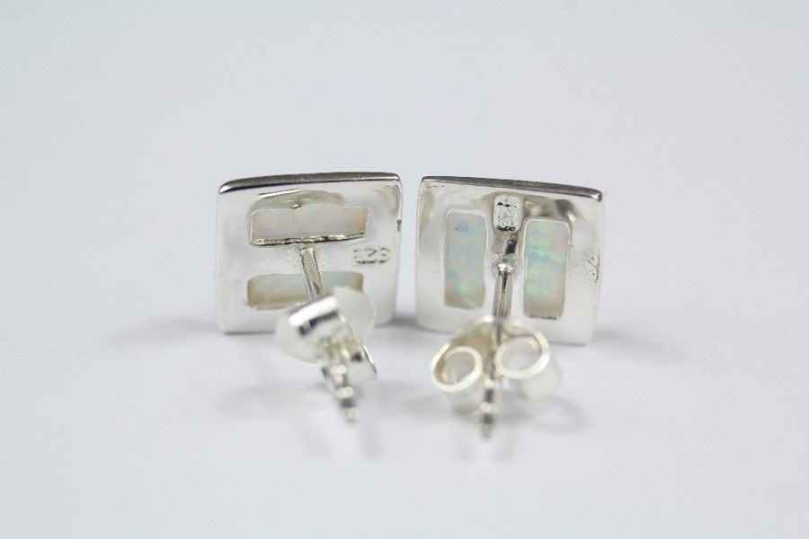 A Pair of Silver and Opal Stud Earrings - Image 2 of 2