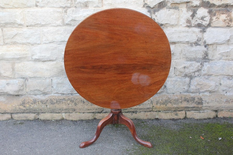 Antique Oak Tilt-top Supper Table