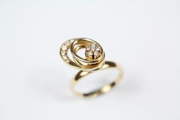 N.Teufel 14ct Yellow Gold and Diamond Motion Ring