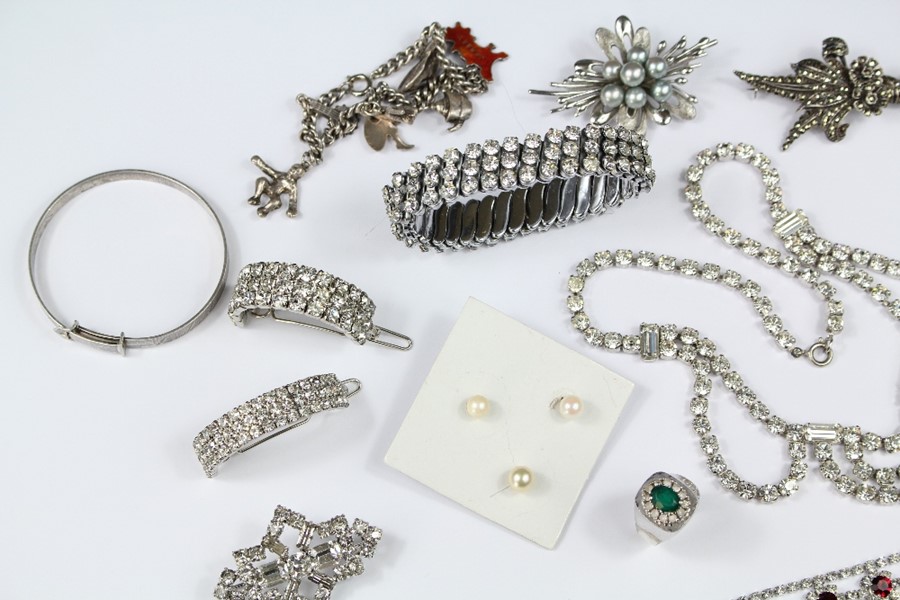 Miscellaneous Diamante Costume Jewellery - Image 2 of 2