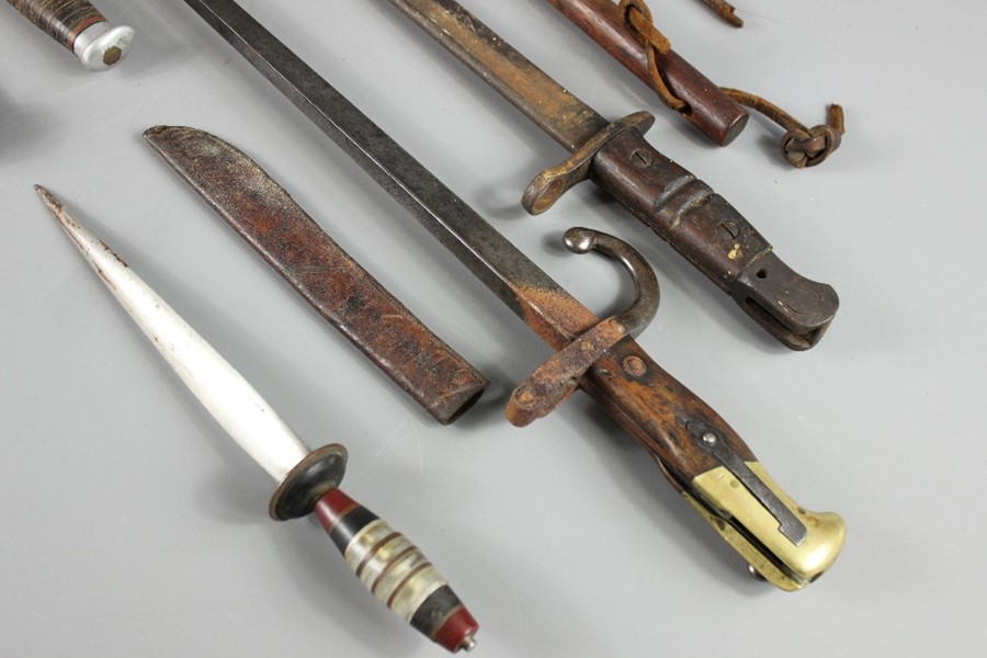 Bayonets and Knives - Image 5 of 6