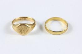 A Gentleman's 18ct Gold Signet Ring