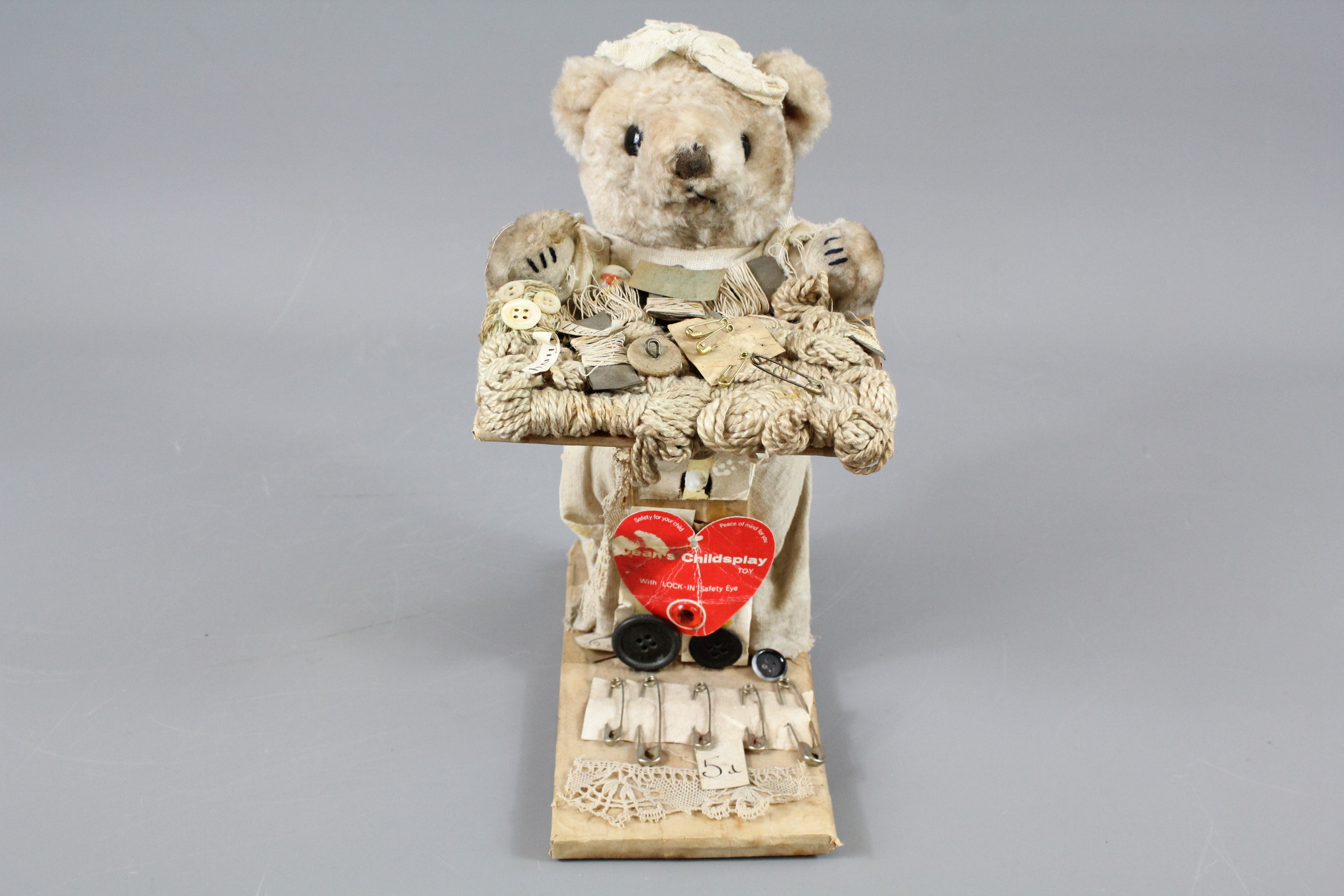 A "Pedlar Doll" Teddy Bear - Image 4 of 6