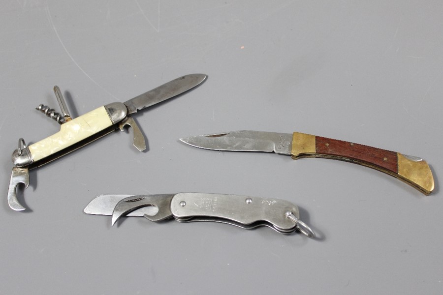 Three Pen-knives - Image 2 of 4