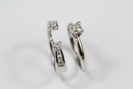 A Lady's 14ct White Gold Puzzle Ring