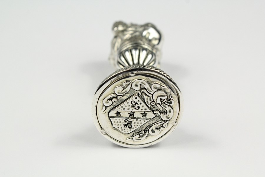 A Silver Plated Heraldic Stamp - Image 2 of 3